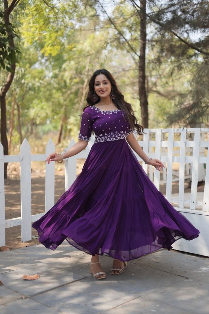 Anamika Vol 91 Gown