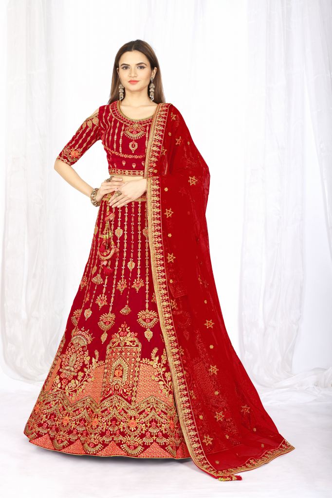 Photo of Dark green lehenga for mehendi with small motifs and red blouse  and dupatta
