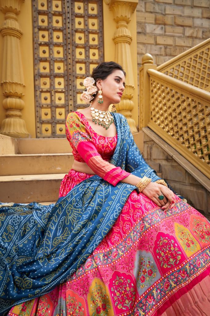 Womens Ghagra Choli In Surat - Prices, Manufacturers & Suppliers