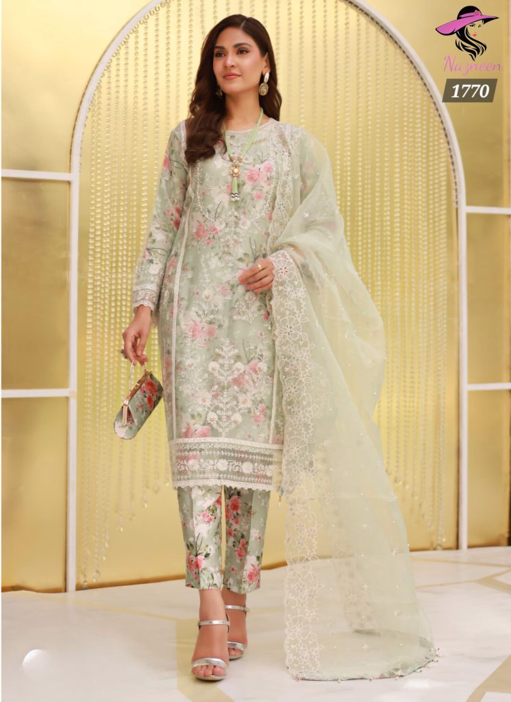 Nazneen Amyra Salwar Kameez