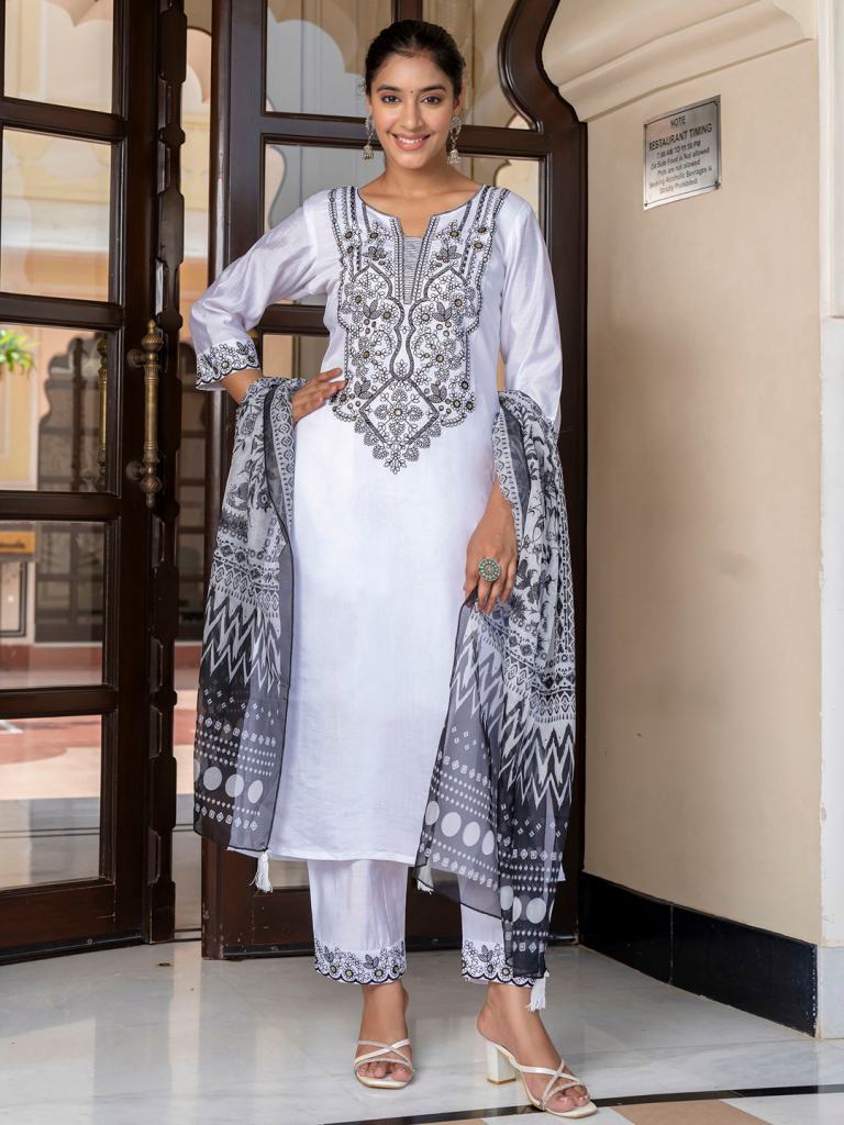 Vredevogel Black And White Kurti Bottom With Dupatta